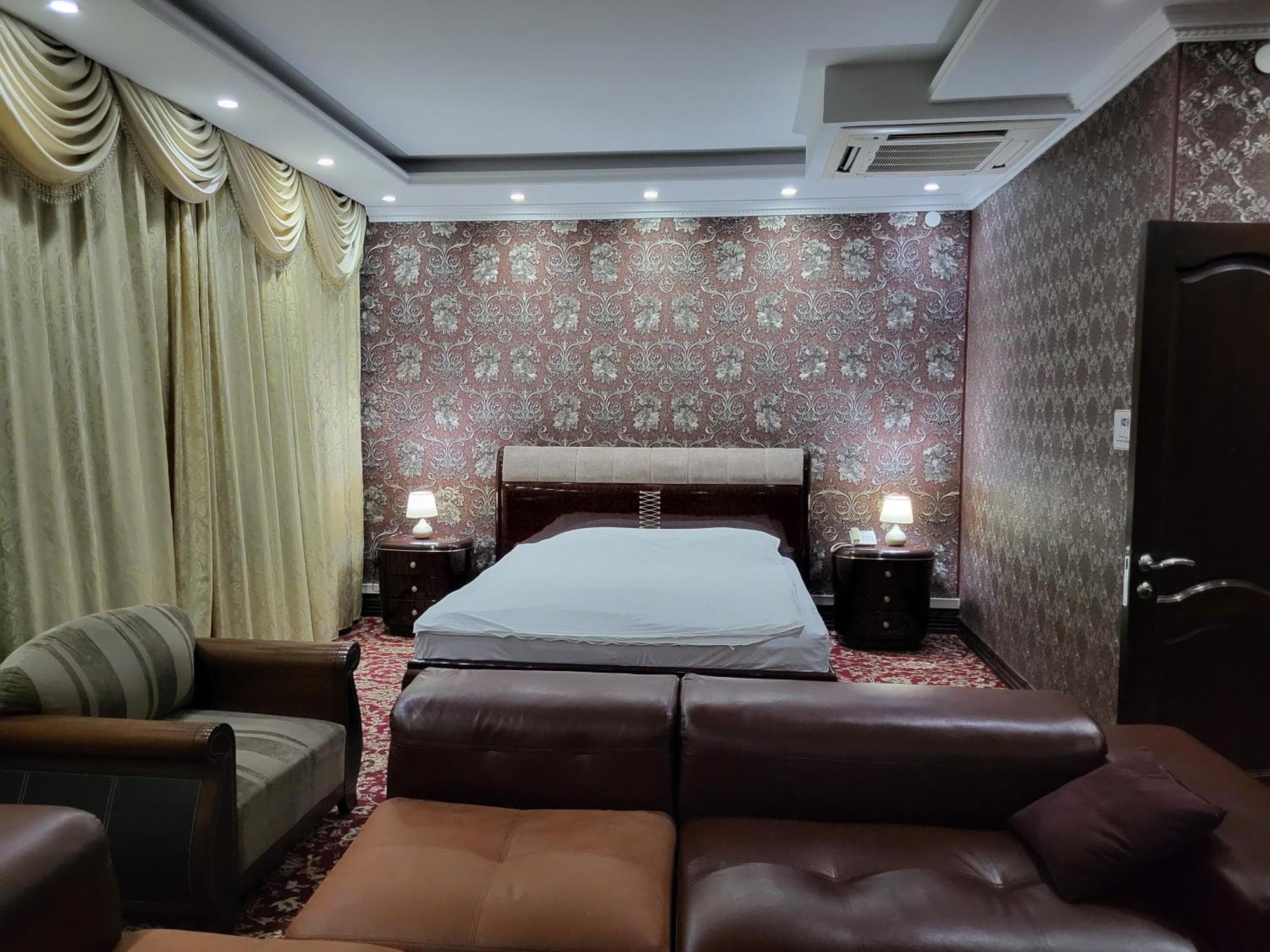 Seoul Hotel Shymkent Exterior photo