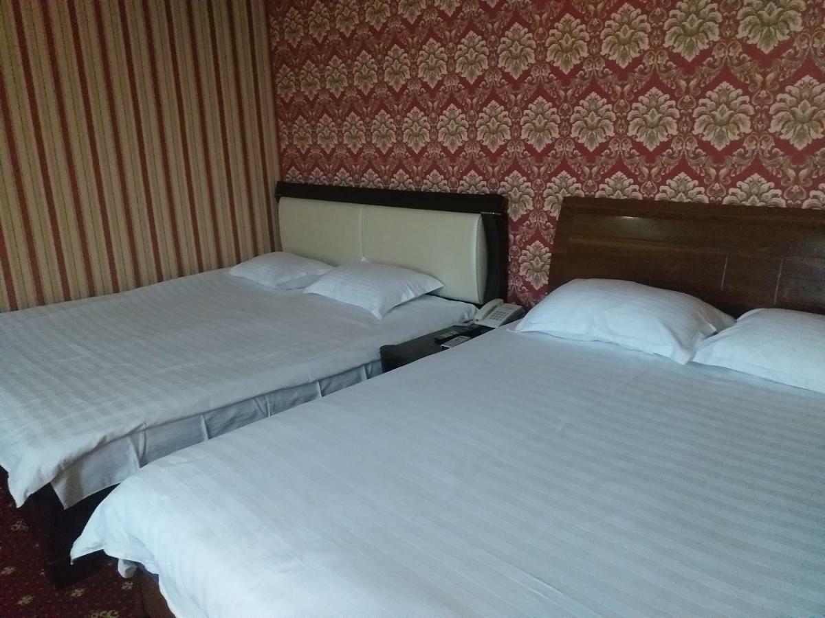 Seoul Hotel Shymkent Exterior photo